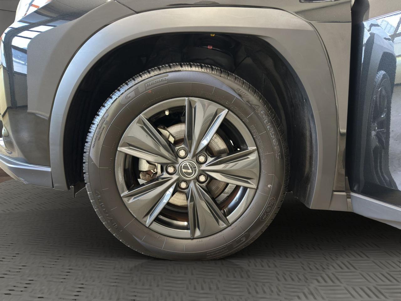 Lexus UX 250h 2.0 Urban 2wd cvt