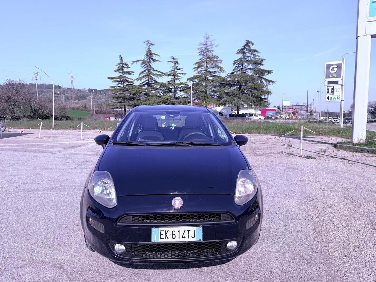 Fiat Punto 1.4 8V 5 porte Natural ok neopatentati