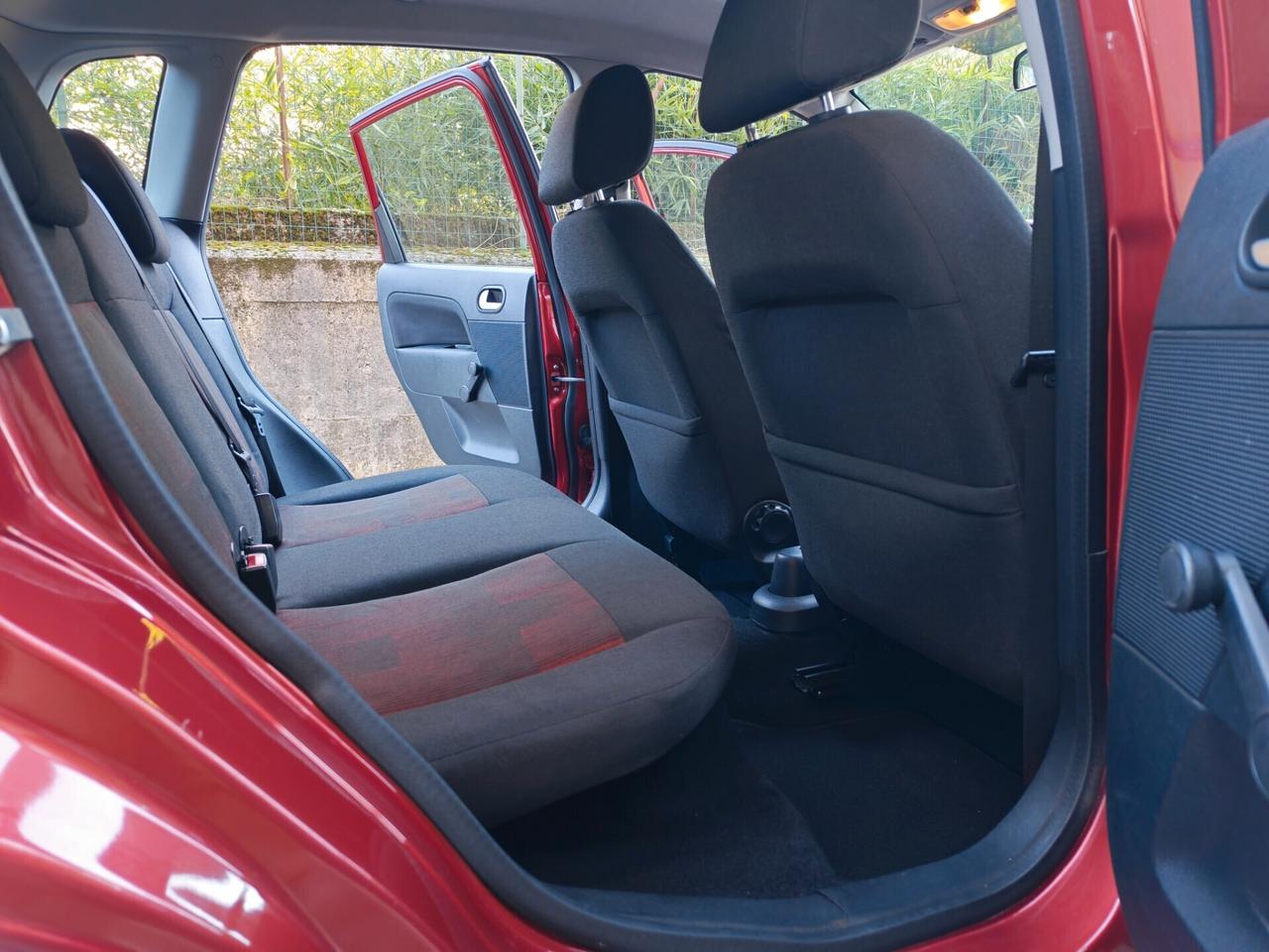 Ford Fiesta 1.2 BENZINA 75cv / 50.000km / Unipro