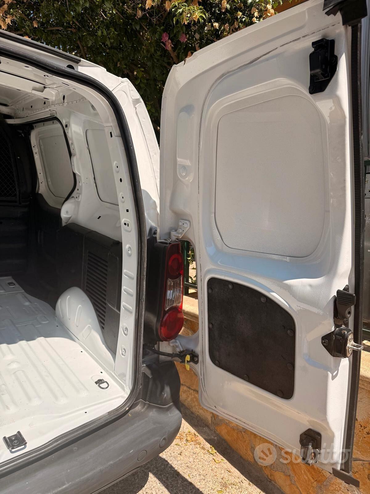Citroen Berlingo BlueHDi 120 S&S Van 3 posti Club