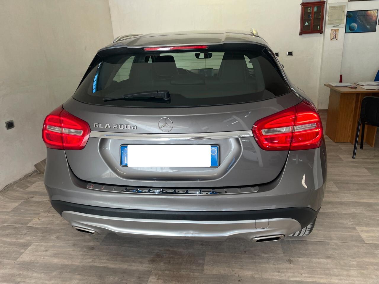 Mercedes-benz GLA 200 136 CV Automatica Premium FULL OPTIONAL NEOPATENTATI