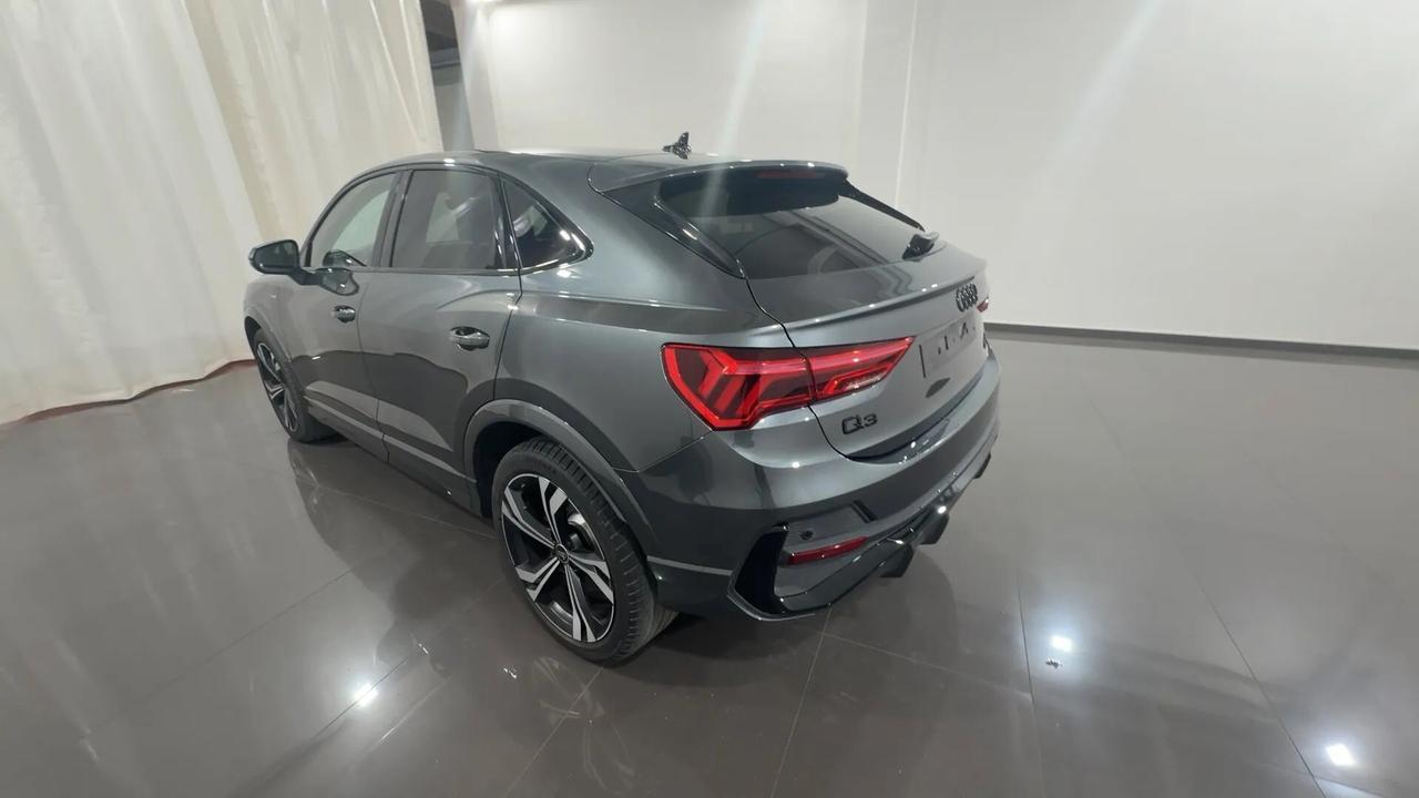 Audi Q3 SPB 35 TDI S tronic Identity Black S-Line