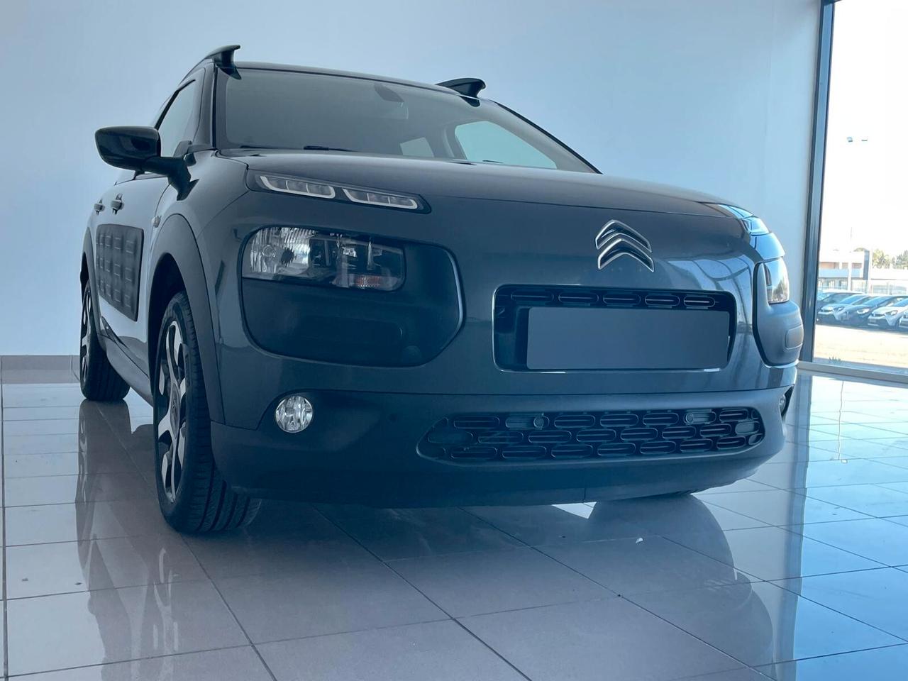 Citroen C4 Cactus BlueHDi 100 Shine