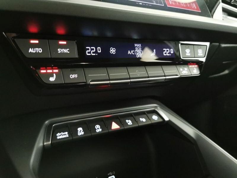 Audi A3 allstreet 2.0 tdi Identity Contrast 150cv s-tronic