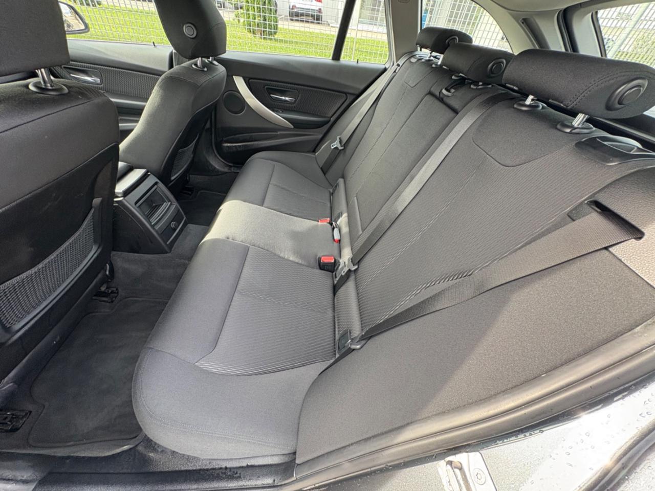Bmw 318d Touring Luxury 2019 Euro 6