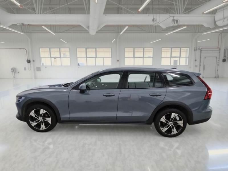 Volvo V60 2.0 B4 Ultimate AWD automatico