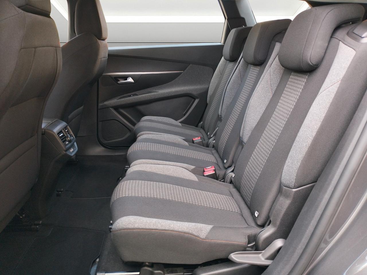 PEUGEOT 5008 II 2021 1.5 bluehdi Allure Pack s * 7 POSTI *
