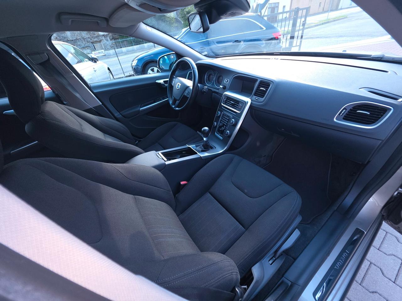 Volvo V60 D2 1.6 115cv Drive perfetta e garantita 12M