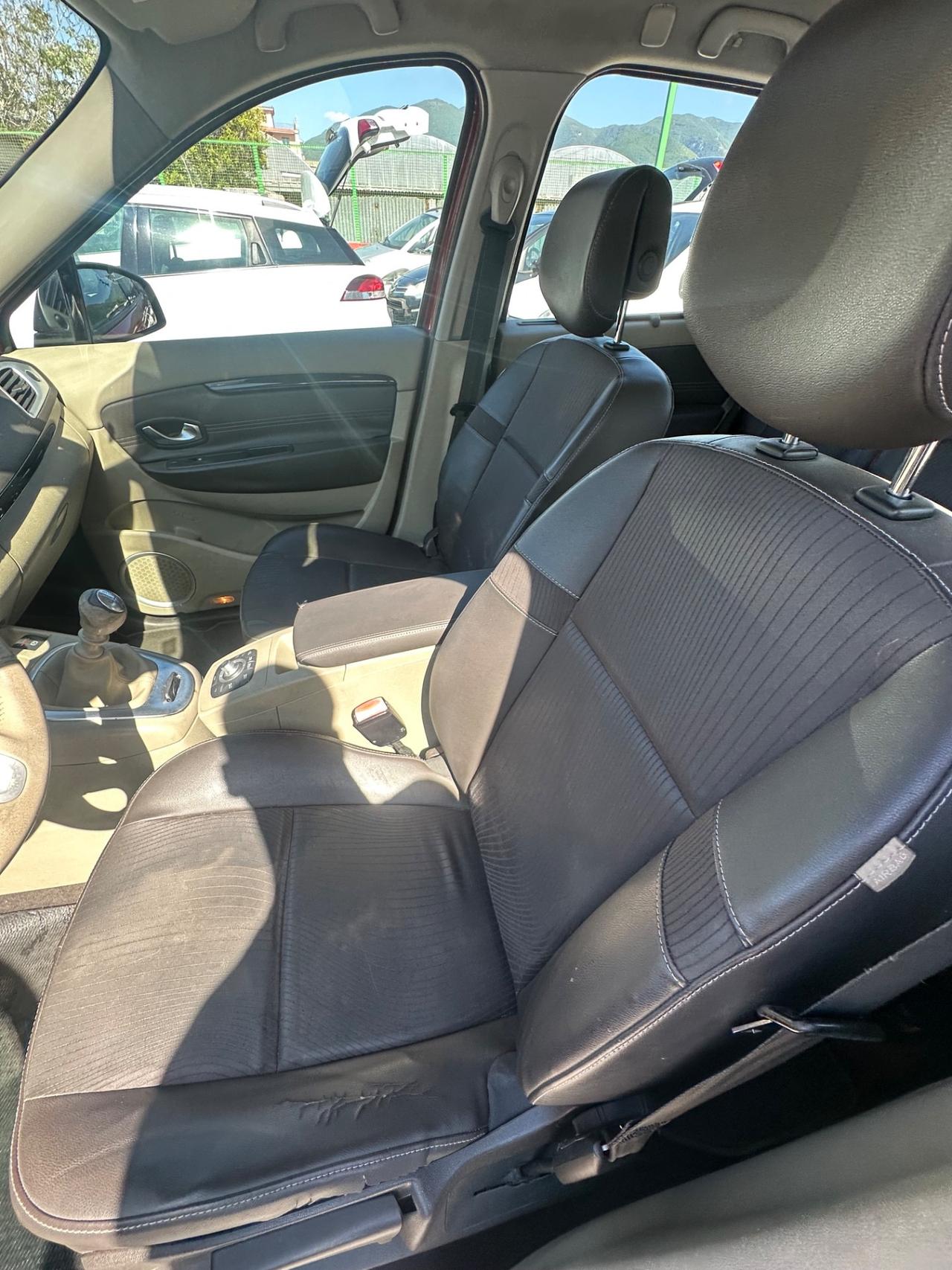 Renault Scenic Scénic X-Mod 1.5 dCi 110CV Luxe