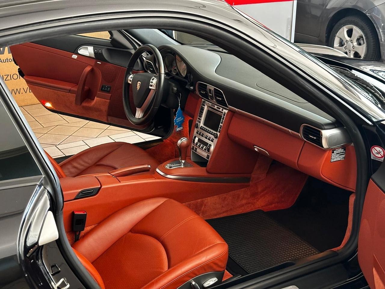 Porsche 911 Carrera 4S Coupé