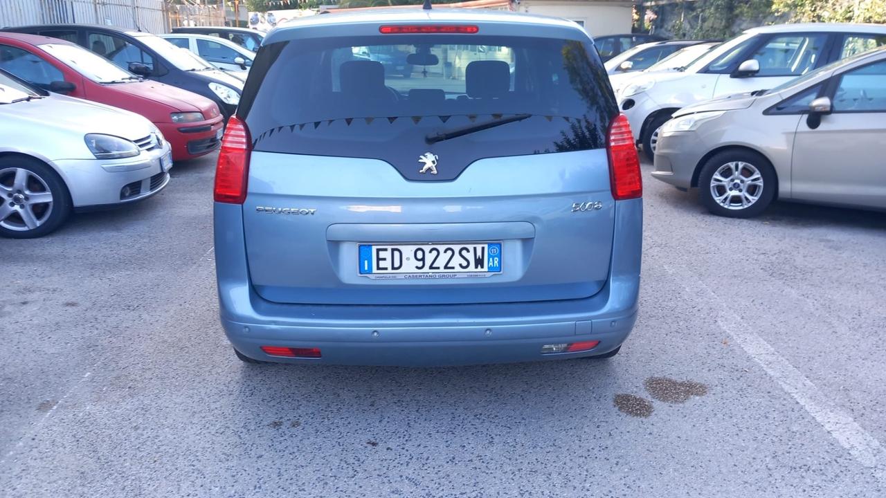 Peugeot 5008 1.6 HDi 112CV Tecno