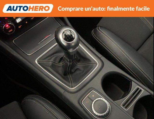 MERCEDES-BENZ GLA 200 d Sport