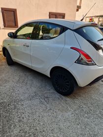 Lancia Ypsilon 1.0 hybrid - Garanzia 12 mesi