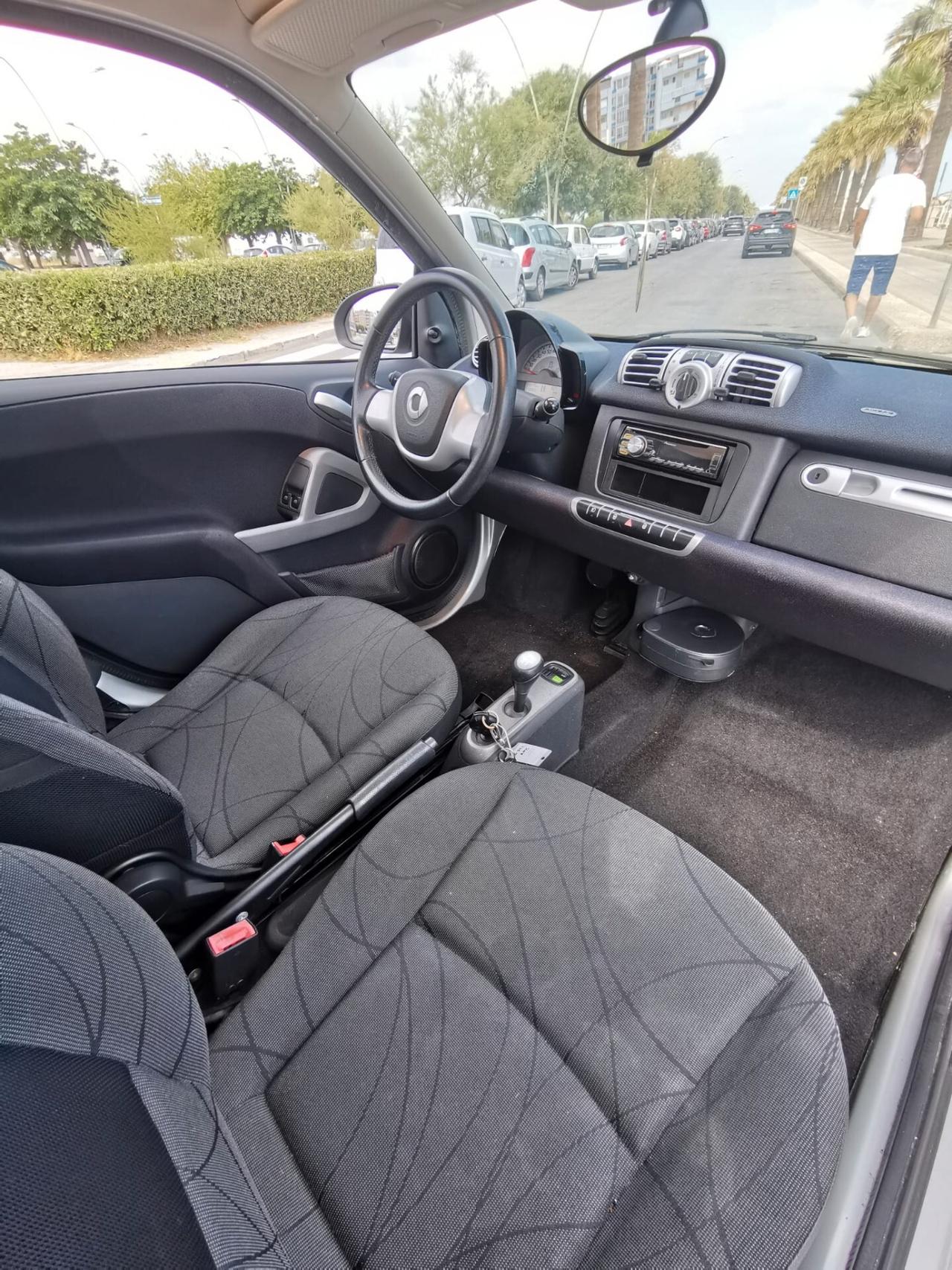 Smart ForTwo 1000 52 kW MHD coupé passion 2011