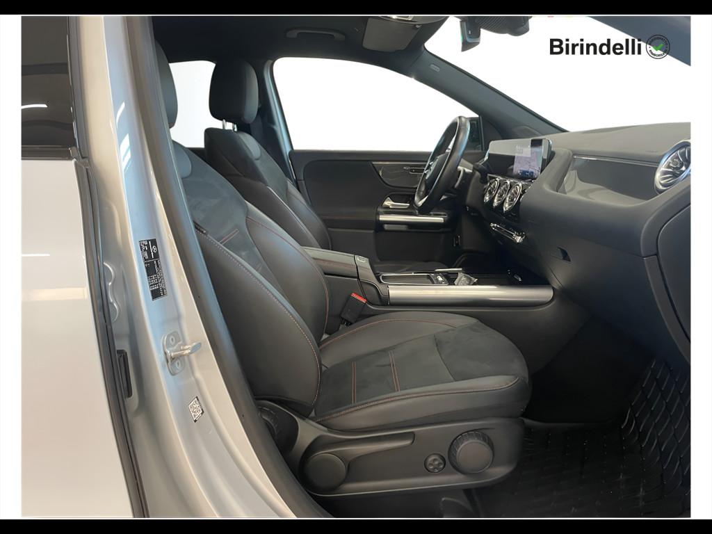 Mercedes-Benz GLA (H247) - GLA 180 d Automatic AMG Line Premium