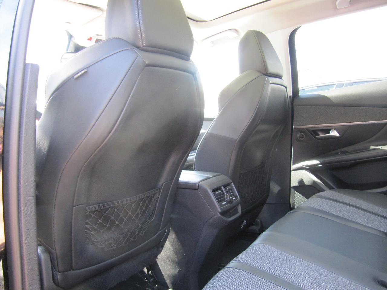 Peugeot 3008 BlueHDi 130 S&S Allure - tetto apribile e panoramico