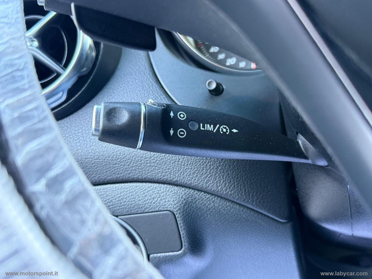 MERCEDES-BENZ GLA 200 d Automatic Premium