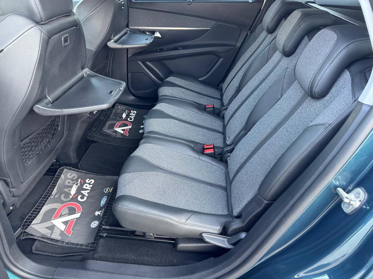 Peugeot 5008 BlueHDi 130 EAT8 Allure