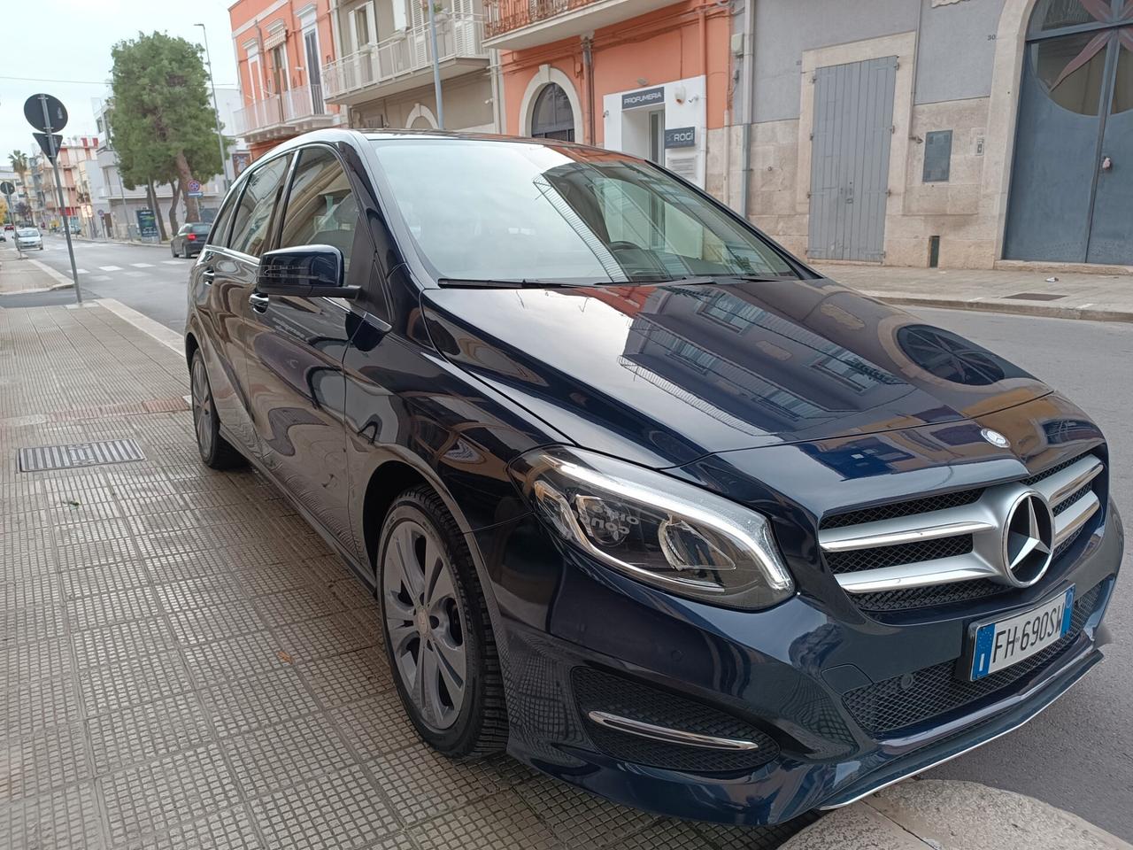 Mercedes-benz B 180 D 1500 110 CV Automatic AMG SPORT