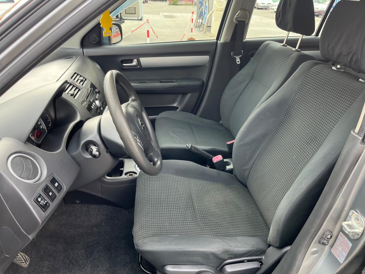 Suzuki Swift 1.3 5porte