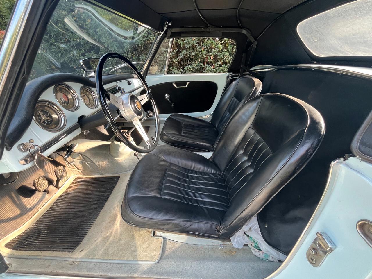 Alfa Romeo Giulia Spider