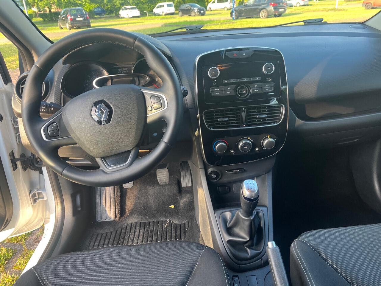 Renault Clio 1.2 75 CV 5 porte Duel