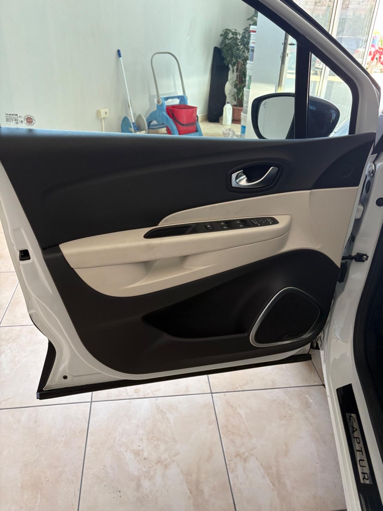 Renault Captur dCi 8V 110 CV Start&Stop Energy Edition One
