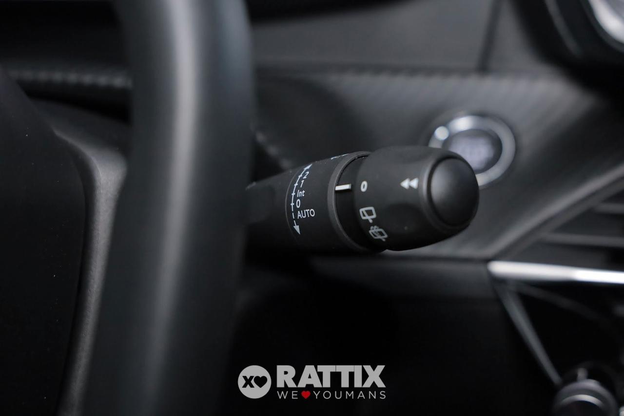 Peugeot e-2008 motore elettrico 100kW Allure Pack