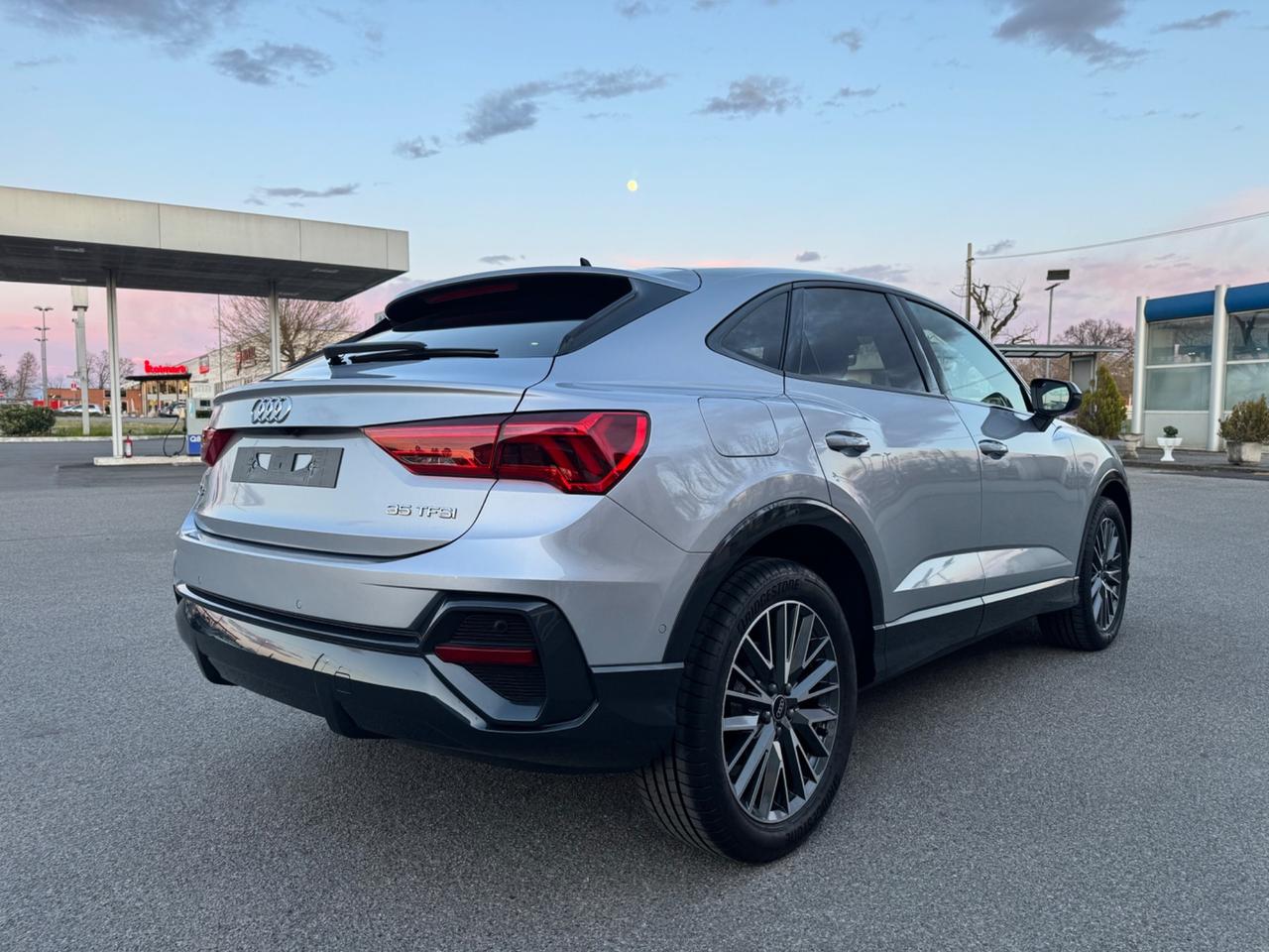 Audi Q3 SPB 35 TFSI S tronic line edition