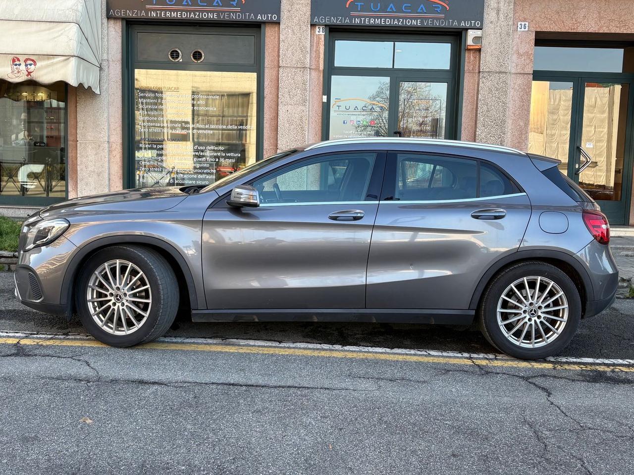 Mercedes-Benz GLA 180 CDI GLA- #8889