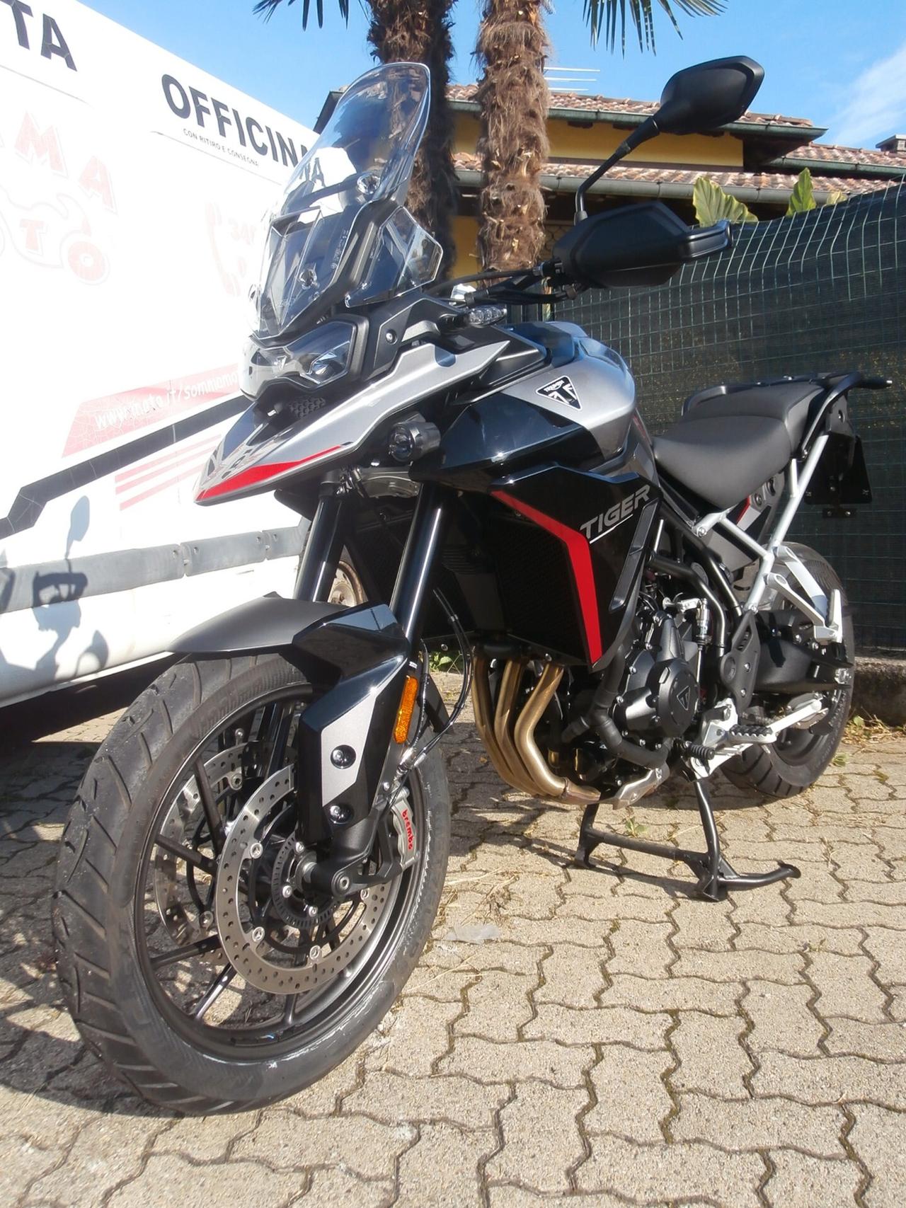 Triumph Tiger 900 GT Pro del 2024 compreso trapasso-tagliando-garanzia