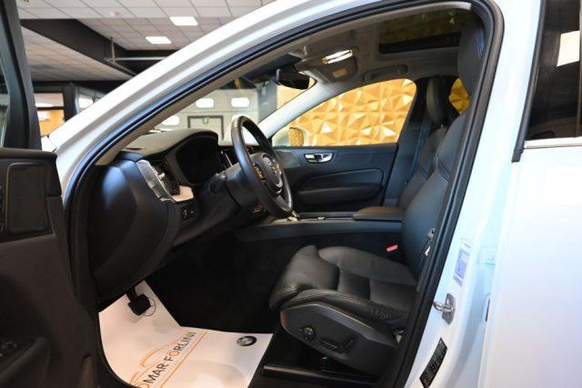 VOLVO XC60 2.0 B4 INSCRIPTION AWD AUTO TETTO 20"CAM STRAFULL!