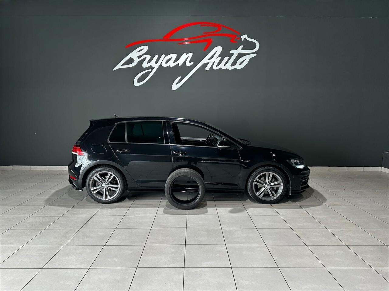 Volkswagen Golf R-LINE 1.5 TSI ACT DSG 5p. BMT