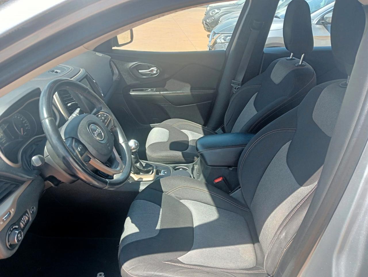 Jeep Cherokee 2.0 Mjt II Longitude