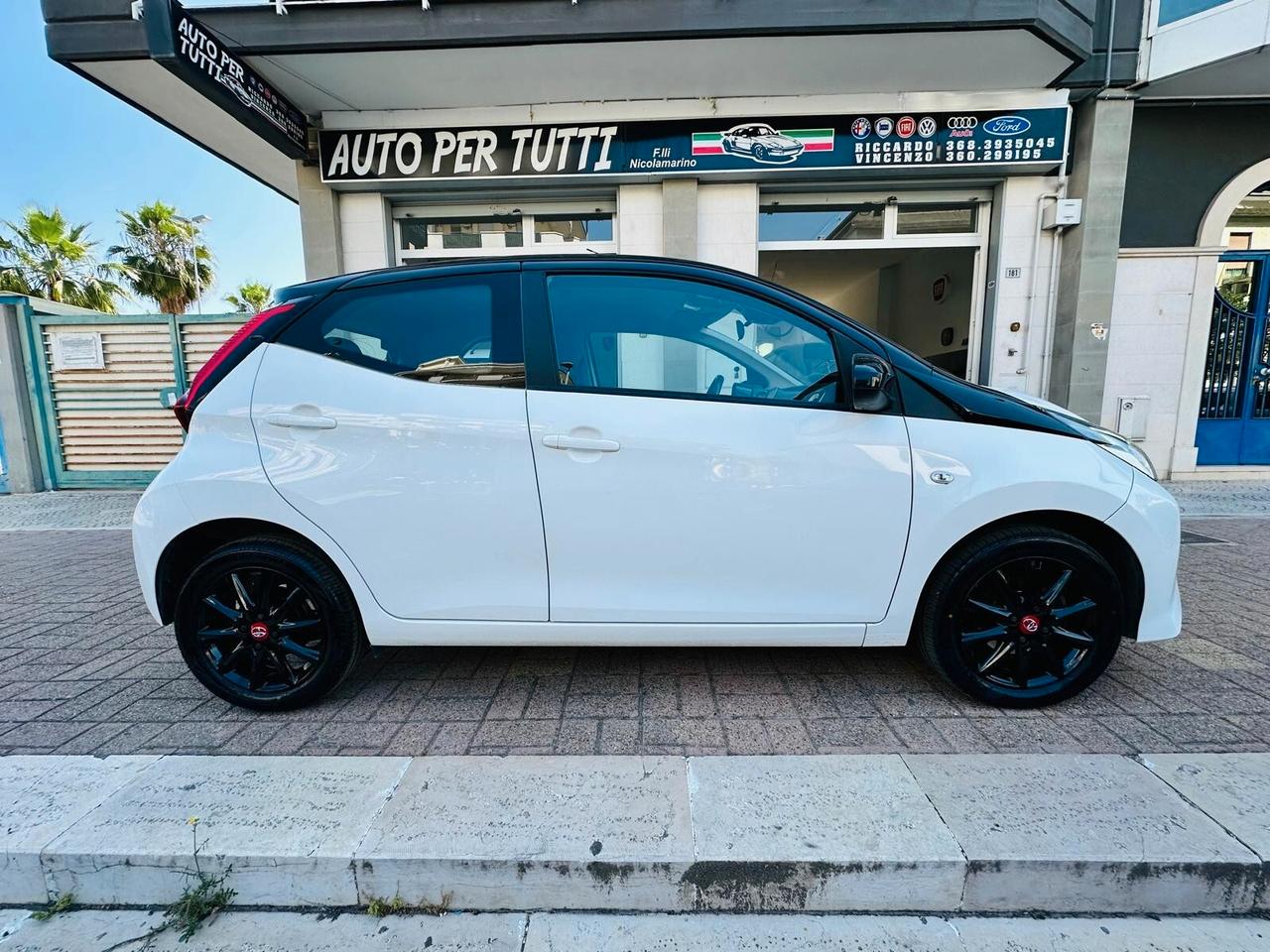 Toyota Aygo 1.0 72 CV 5p CAMBIO AUTOMATICO