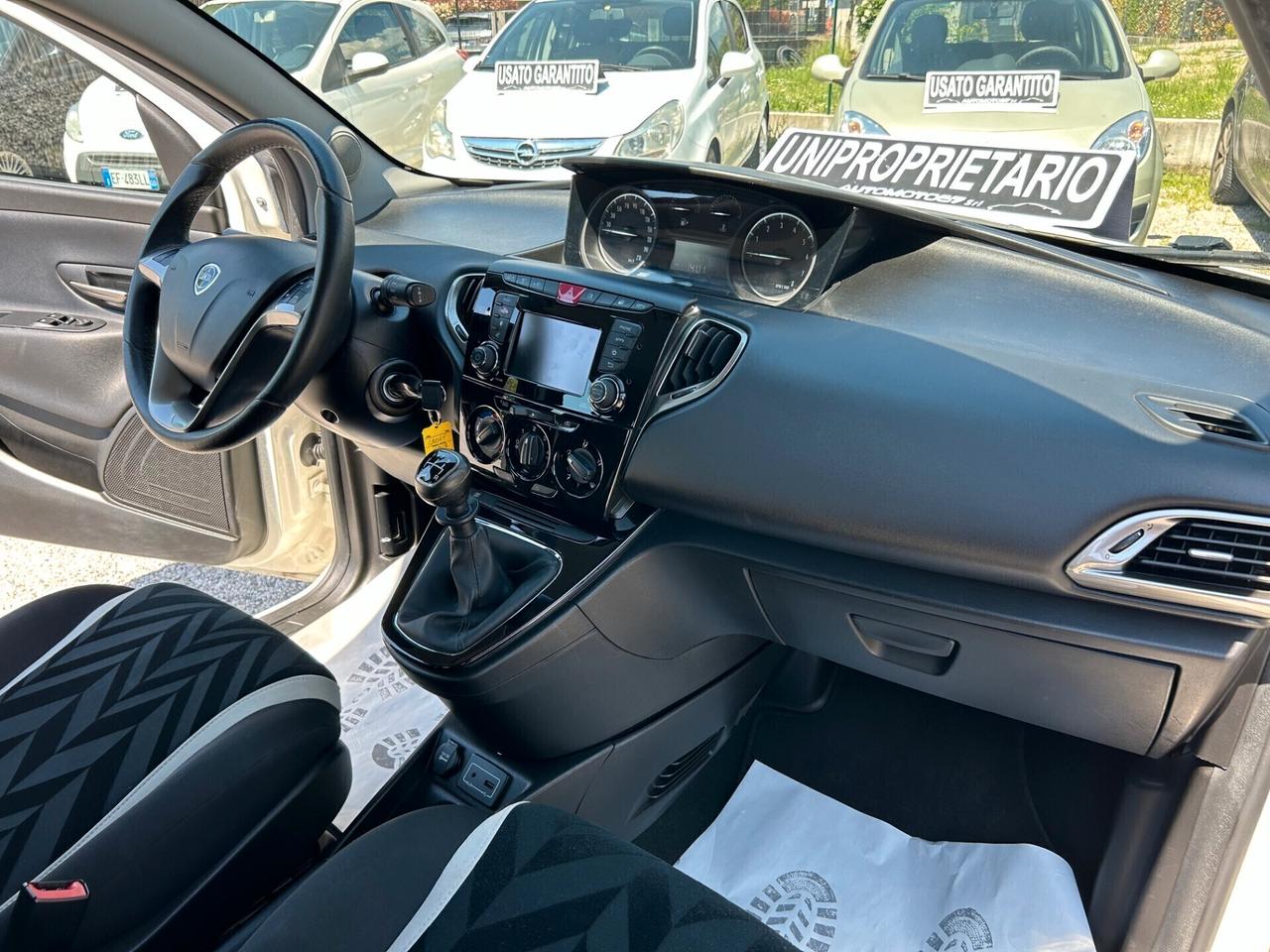 Lancia Ypsilon 1.2 5 p. IMPECCABILE - UNIPROPRIETARIO