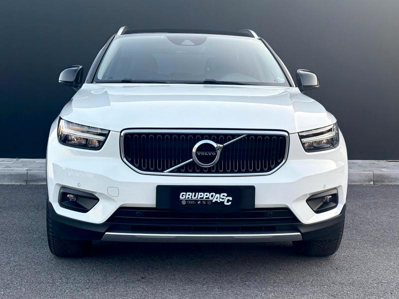Volvo XC40 2.0 d3 150 CV Momentum my20 2WD