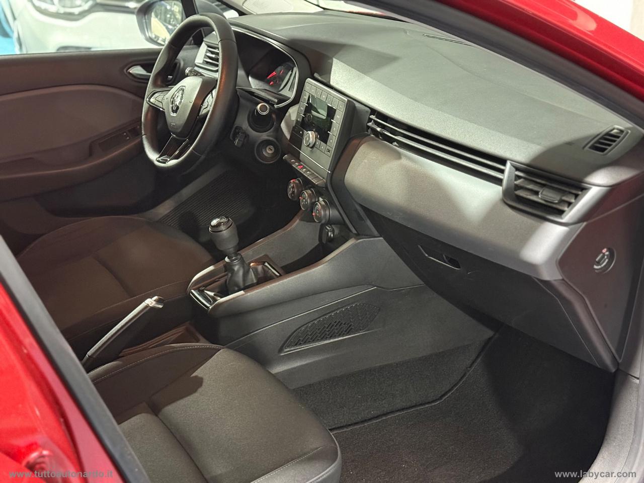 RENAULT Clio dCi 8V 90CV 5p. Moschino Life