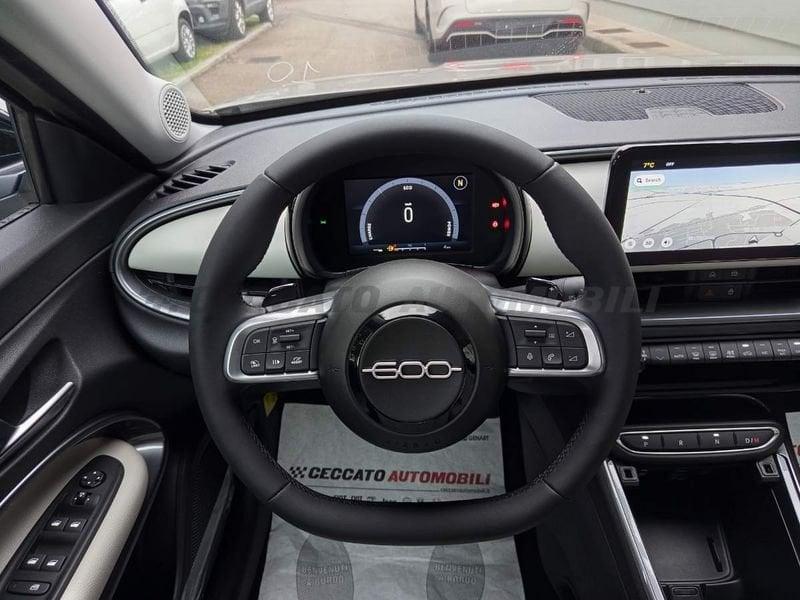 FIAT 600 600 1.2 hybrid La Prima II 110cv auto