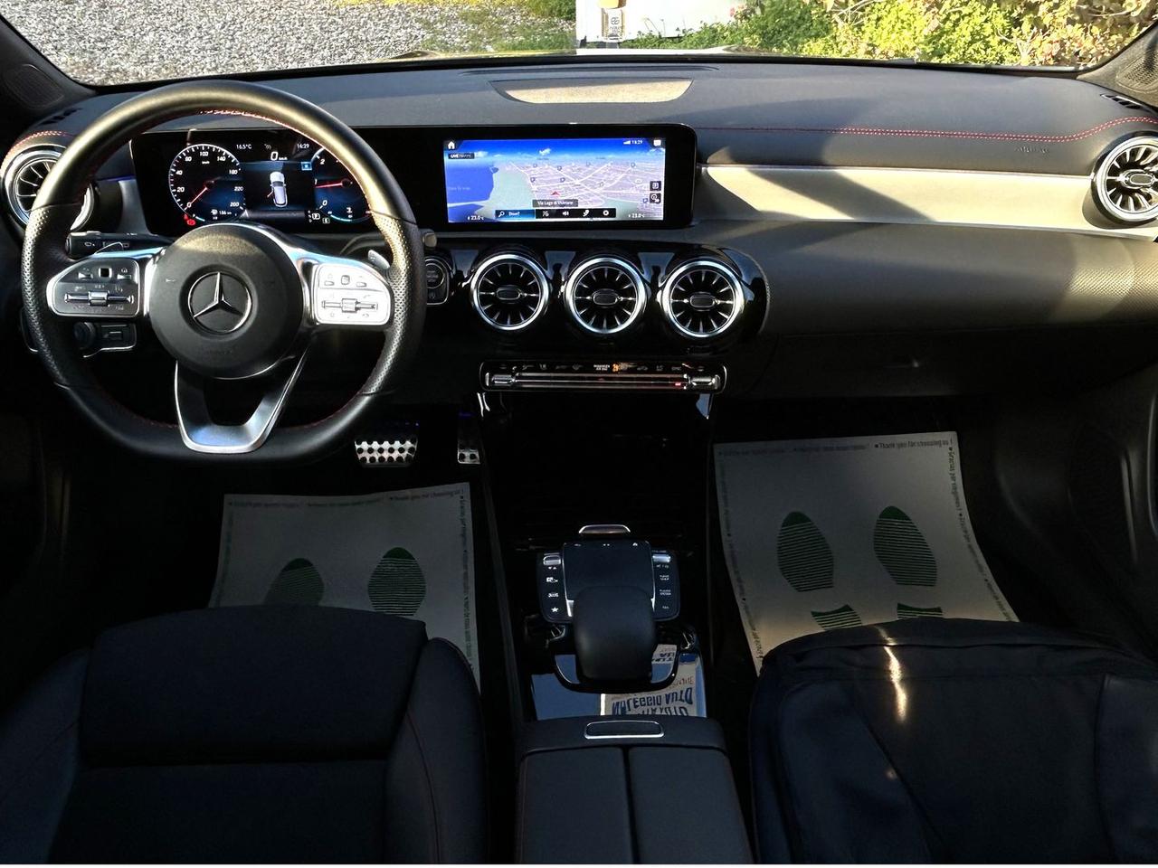 Mercedes-Benz CLA 200 Premium CLA 200 D