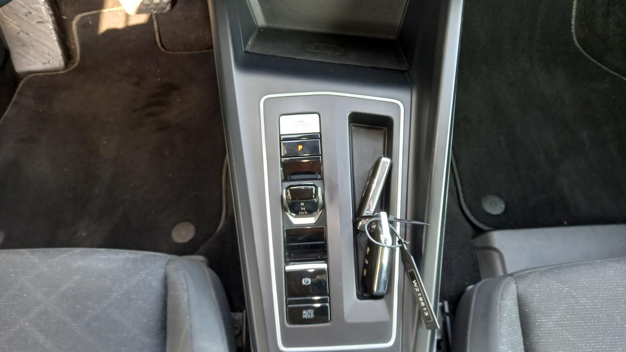 Volkswagen Golf 1.0 eTSI EVO DSG Life