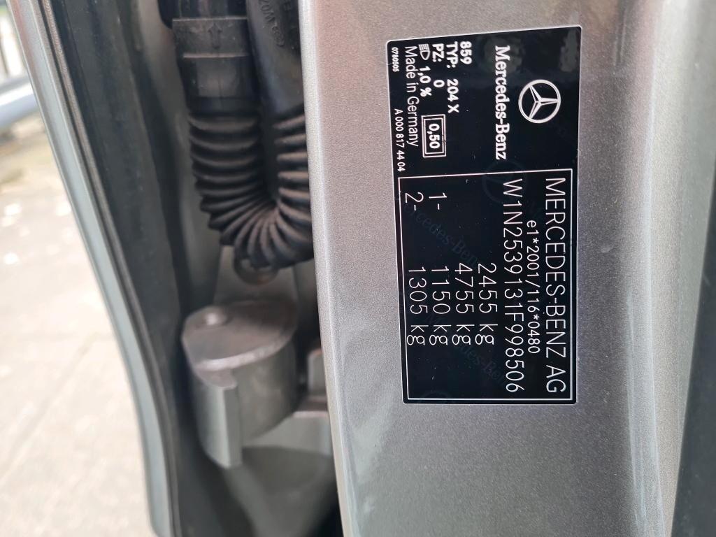 MERCEDES-BENZ GLC 200D 4MATIC 163CV AUTOMATIC BUSINESS SOLUTION ( FARI LED - PELLE - COCKPIT - NAVI - PDC - CERCHI 18 )