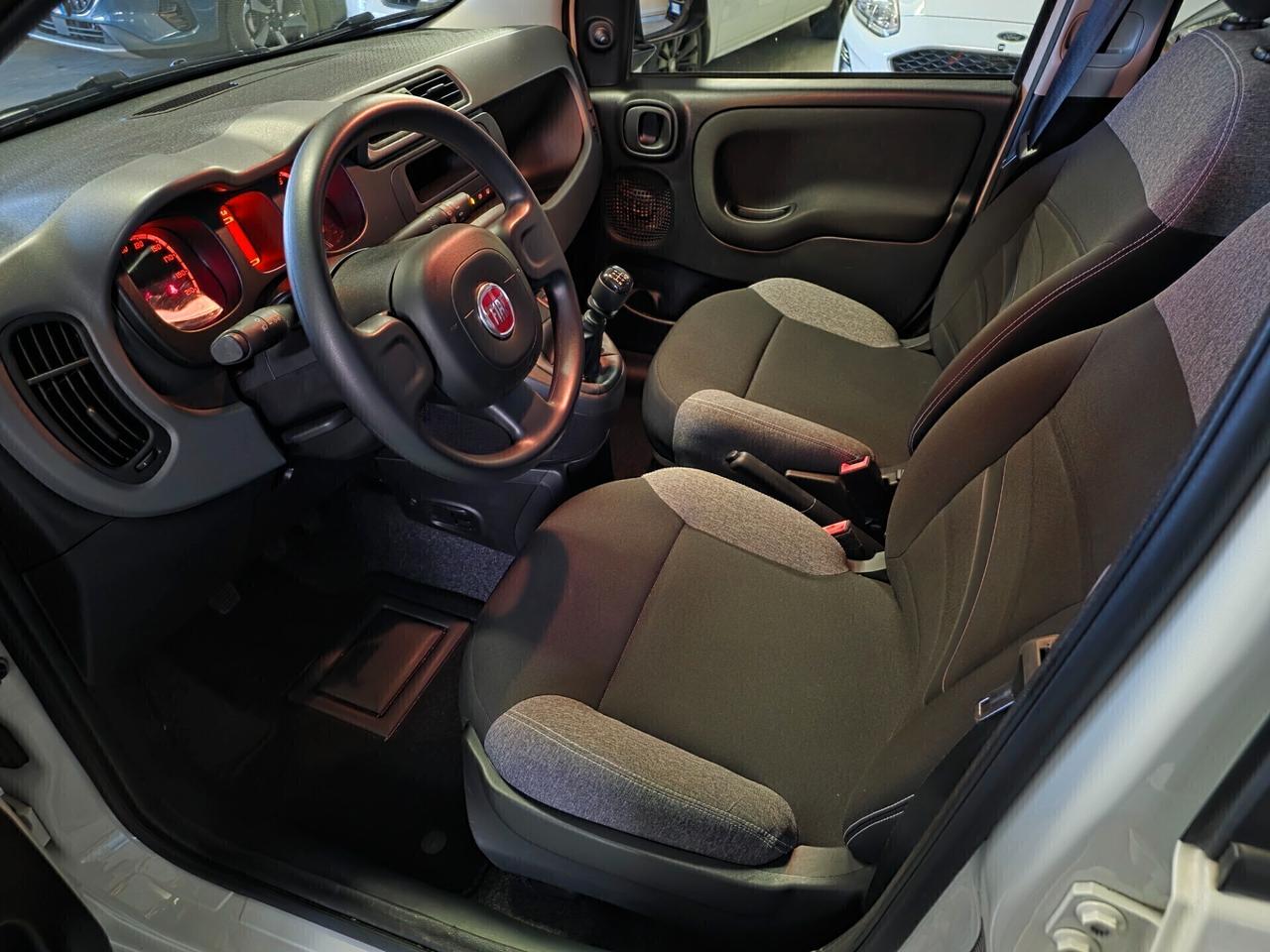 Fiat Panda Hybrid AUTOCARRO N1 4 posti