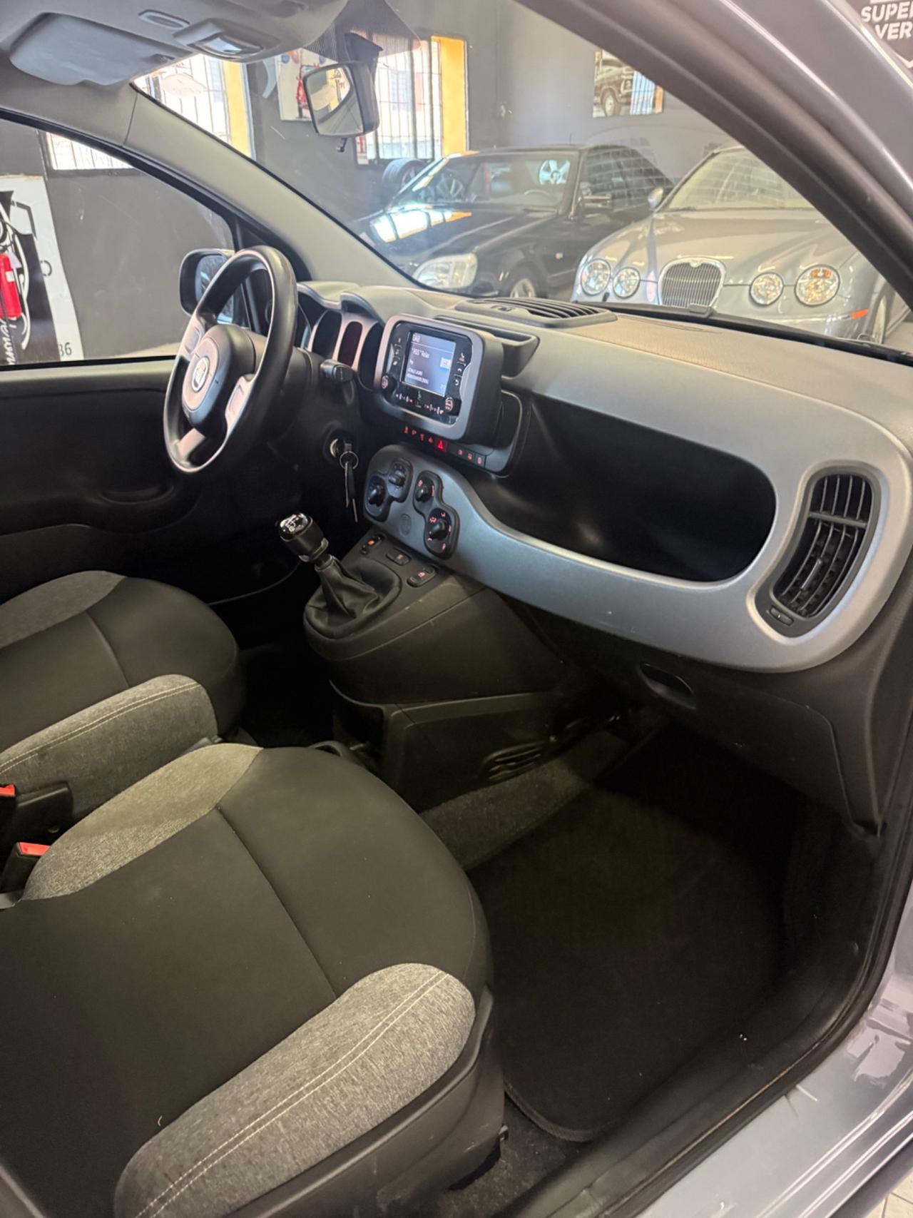 Fiat Panda 1.0 FireFly S&S Hybrid Red