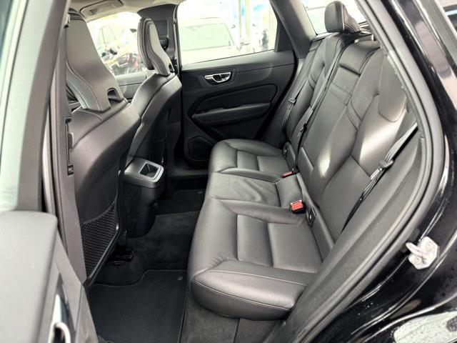 VOLVO XC60 B4 (d) 197cv Geartronic Momentum Pro