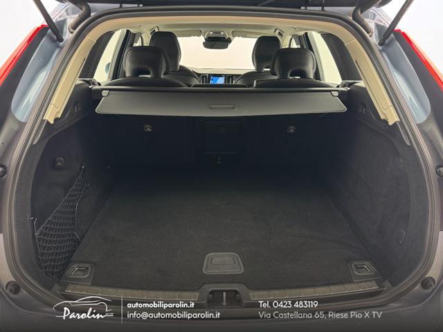 VOLVO XC60 B4 (d) AWD Geartronic Business Telecamera-Park