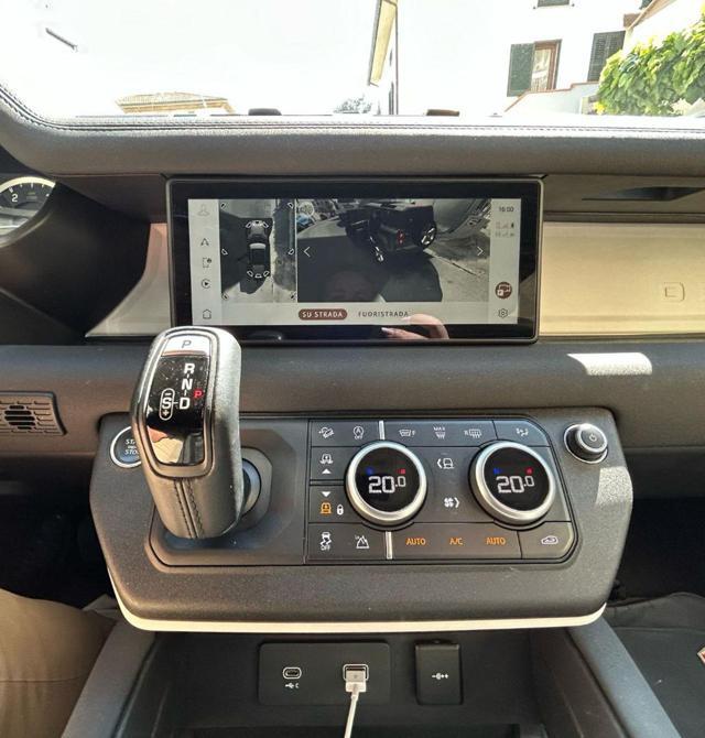 LAND ROVER Defender 110 3.0D 200 CV AWD-NO OBBLIGO FINANZIAMENTO-