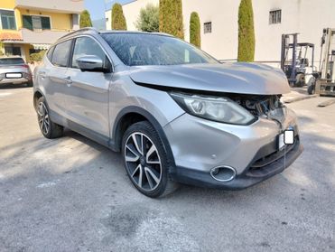 Nissan Qashqai 1.5 dCi N-Connecta 2016 SINISTRATA