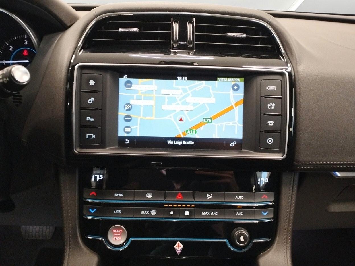Jaguar F-Pace 2.0 D 180 CV AWD aut. Prestige