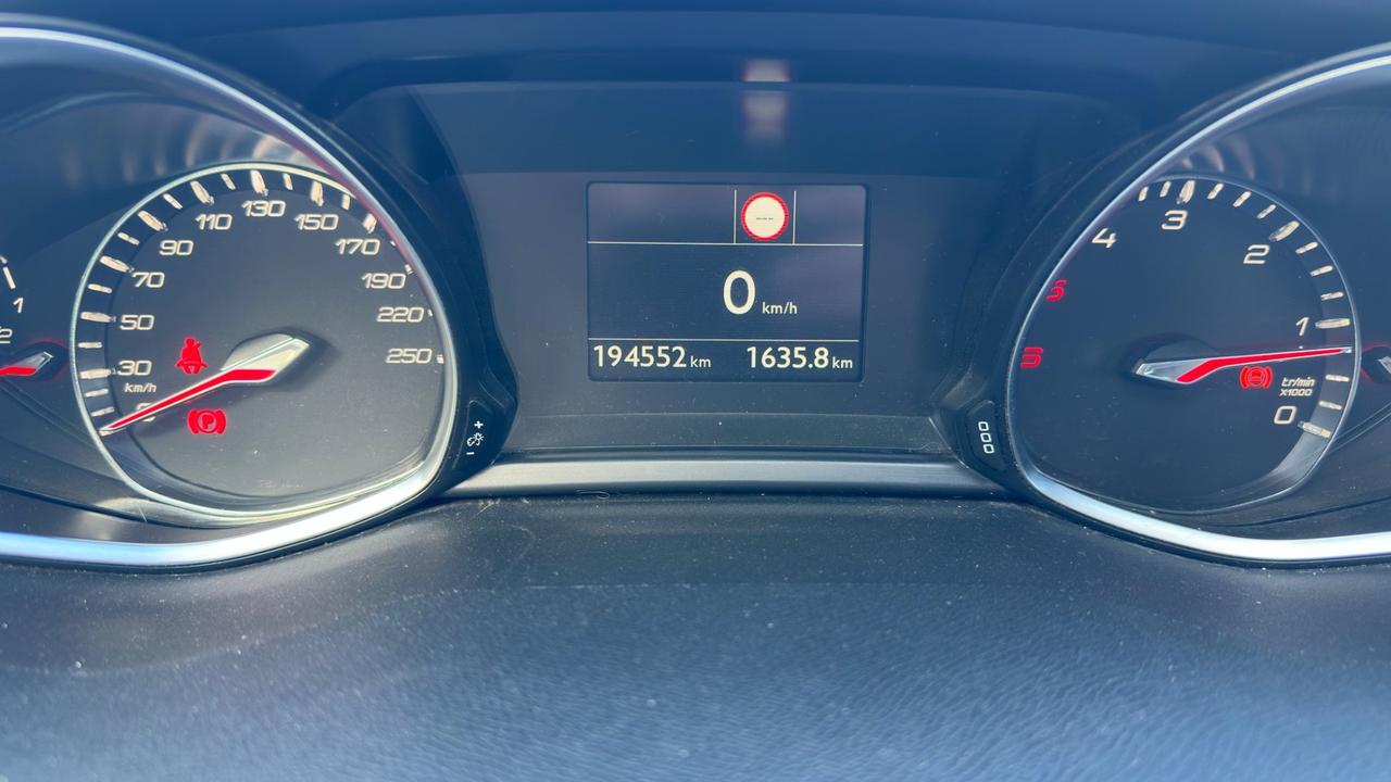 Peugeot 308 BlueHDi 130 S&S Allure